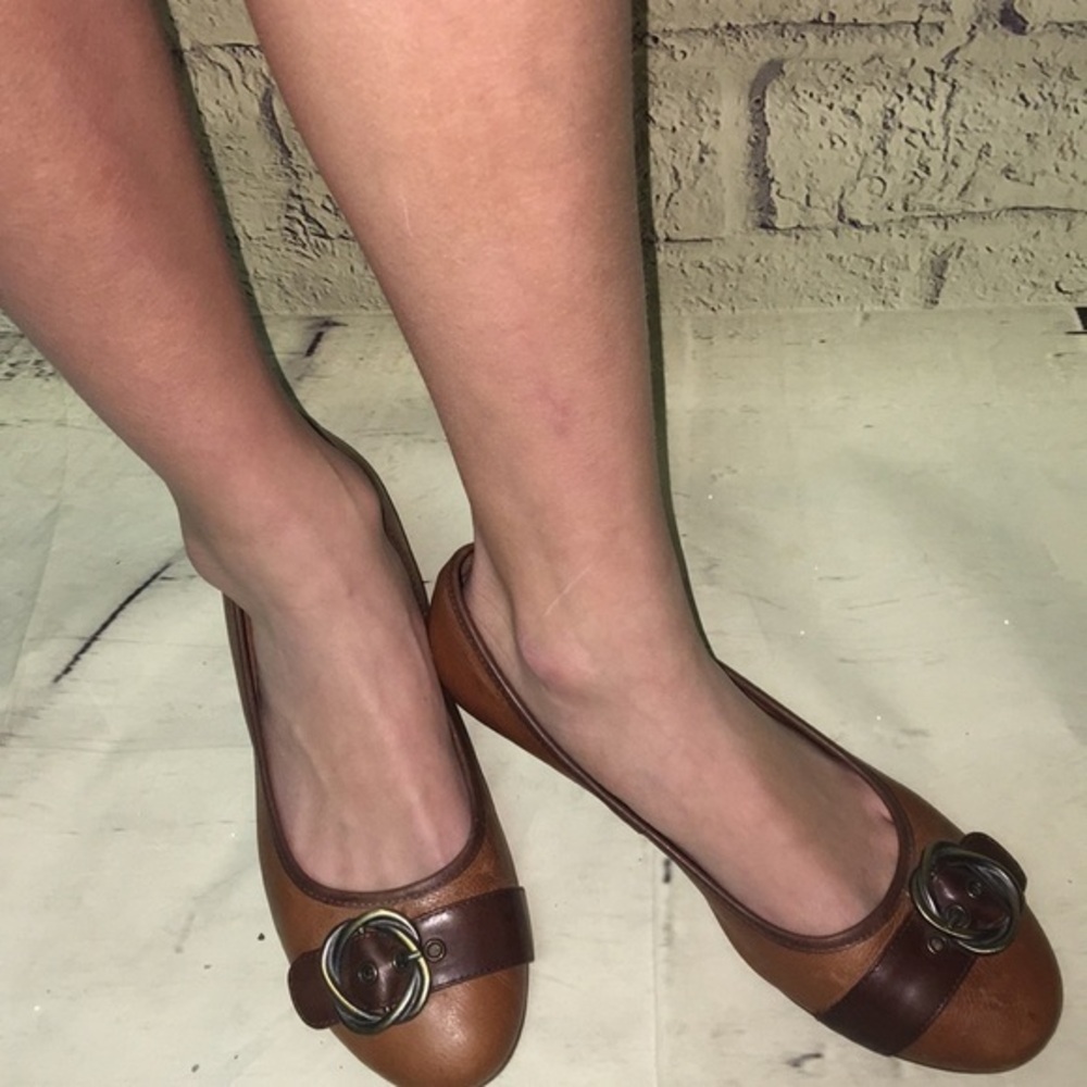 Nurture Canary brown leather wedge